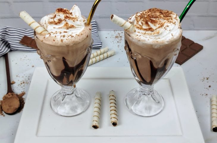 Milk shake caseiro de chocolate