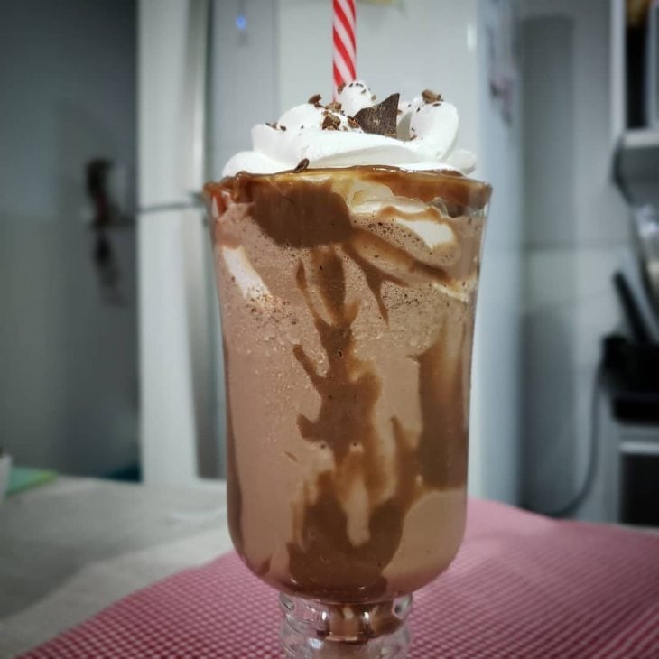 Milkshake de chocolate com avelã