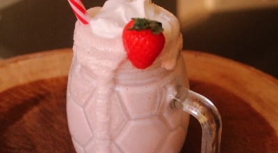 Milkshake de morango vegano