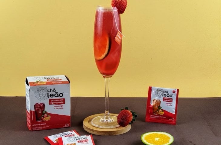 Mimosa de laranja com morango