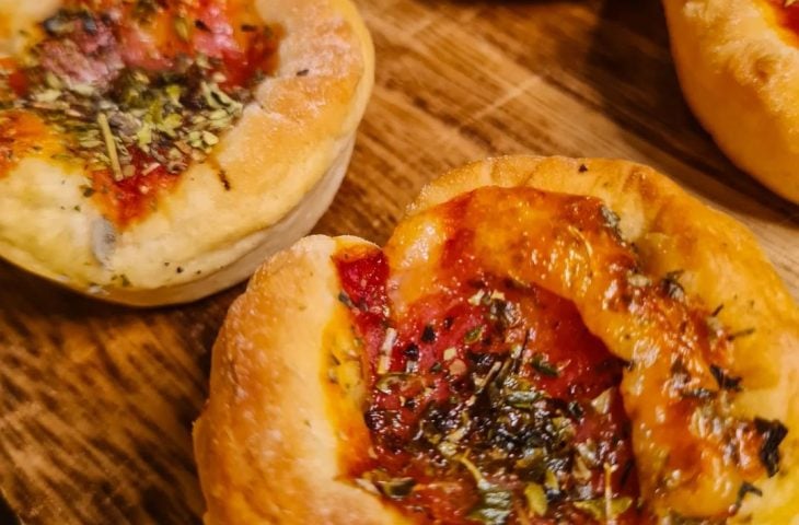 Mini pizza cup
