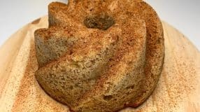 Minibolo de banana com canela