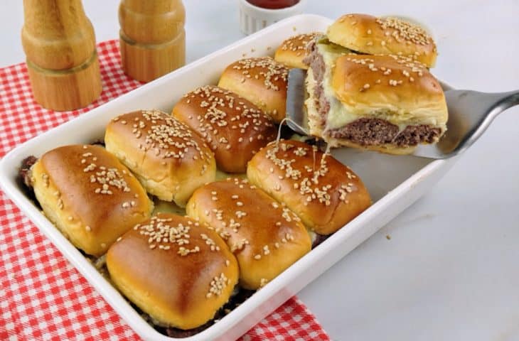 Minicheeseburguer no forno