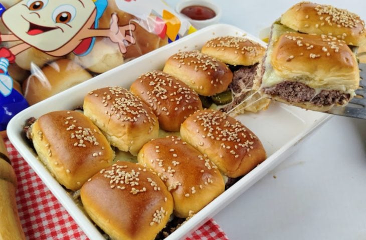 Minicheeseburguer no forno