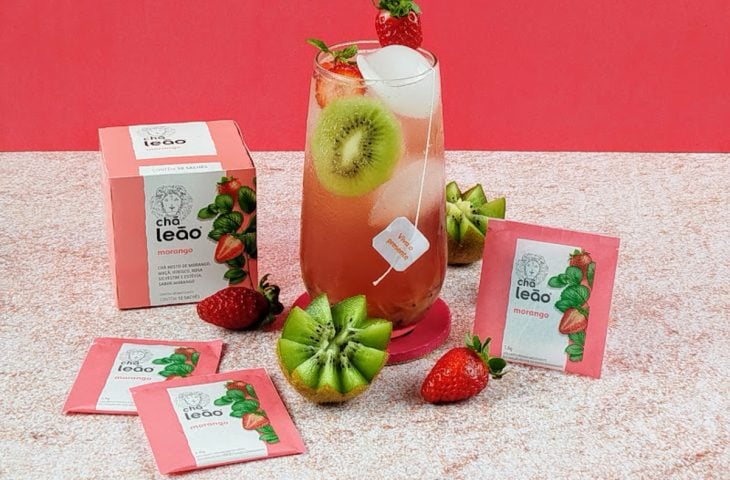 Mocktail de morango com kiwi