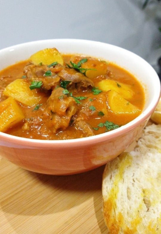 Moela ao molho com batatas