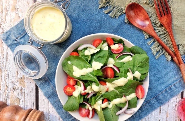 Molho de iogurte para salada