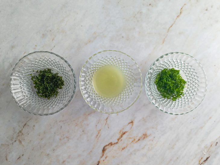 temperos para molho de salada separados e porcionados.