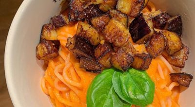 Molho de tomate e alho assado