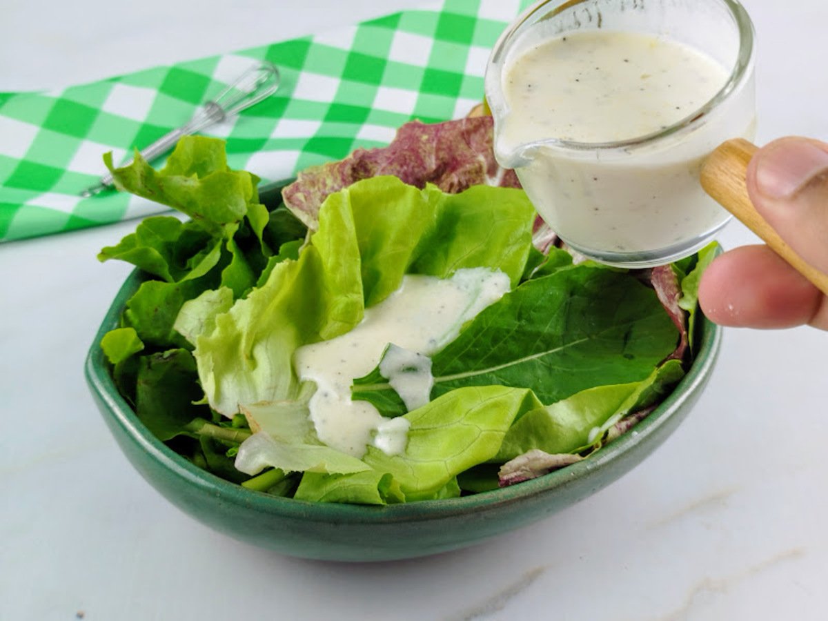 Molho para salada com iogurte