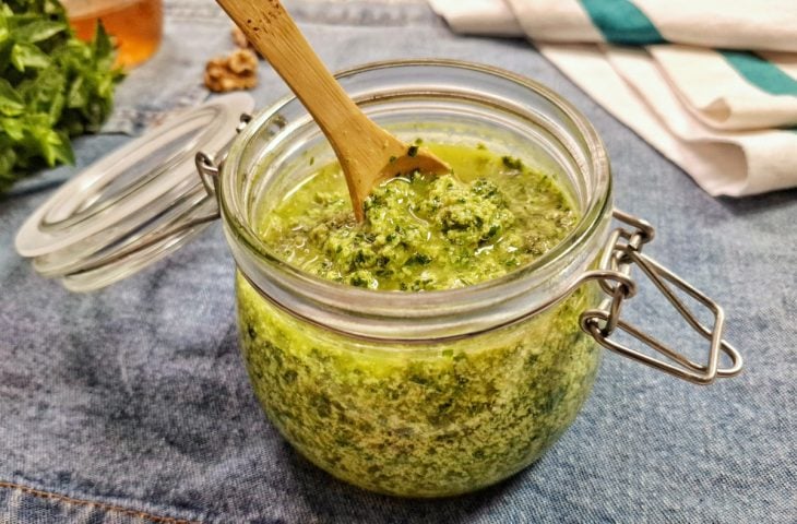 Molho pesto no liquidificador