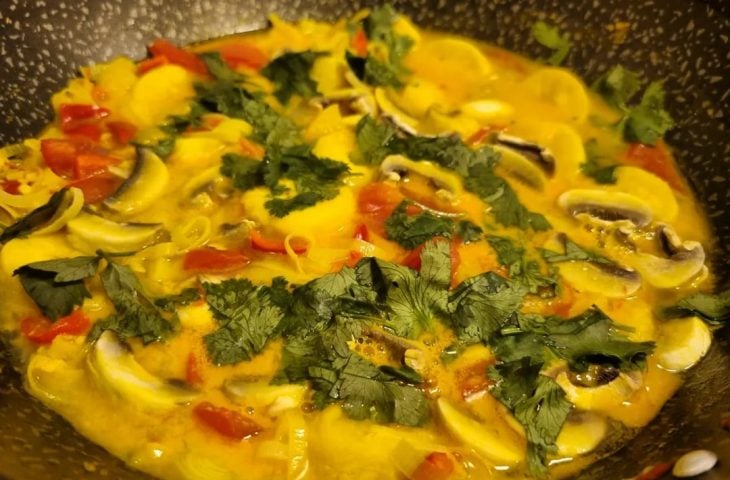 Moqueca de banana-da-terra e champignon