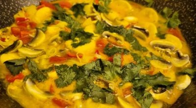 Moqueca de banana-da-terra e champignon