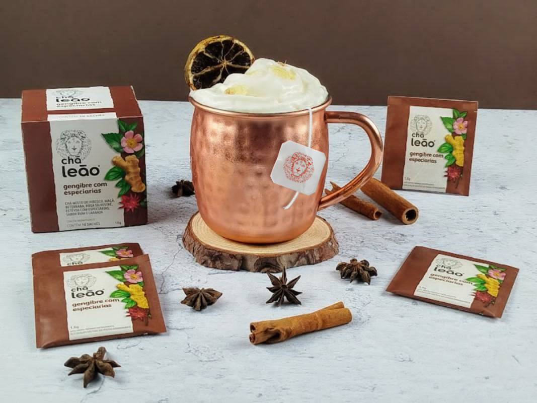Moscow Mule com chá de gengibre e especiarias