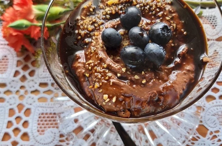 Mousse de chocolate com blueberries