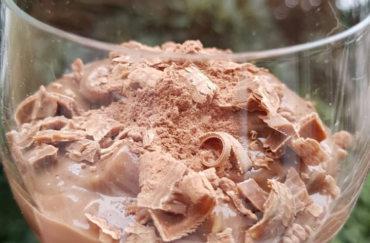 Mousse de chocolate com rum