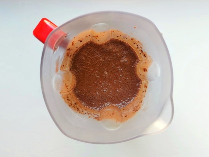 Mousse de chocolate de liquidificador - Passo a Passo