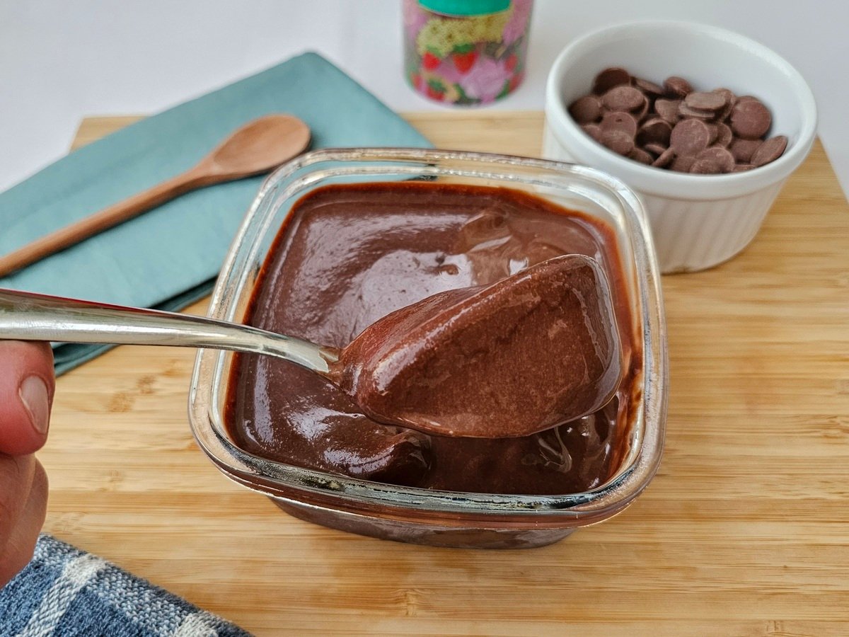 Mousse de chocolate simples