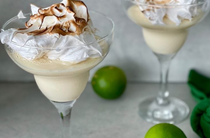 Mousse de limão-siciliano na taça