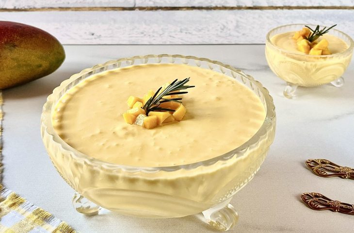 Mousse de manga com 3 ingredientes