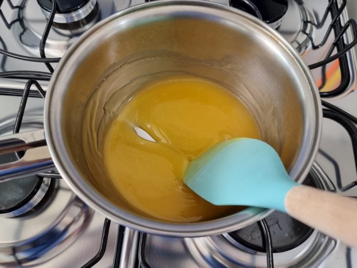 Mousse de maracujá fácil e cremosa - Passo a Passo