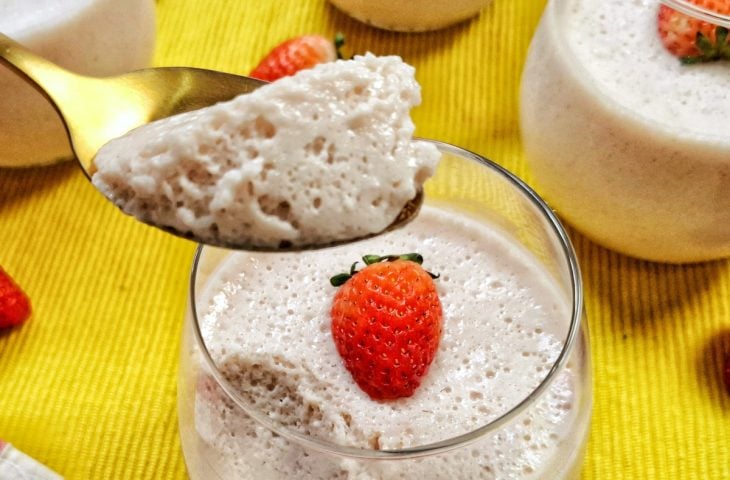 Mousse de morango fácil