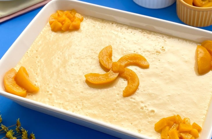 Mousse de pêssego fácil