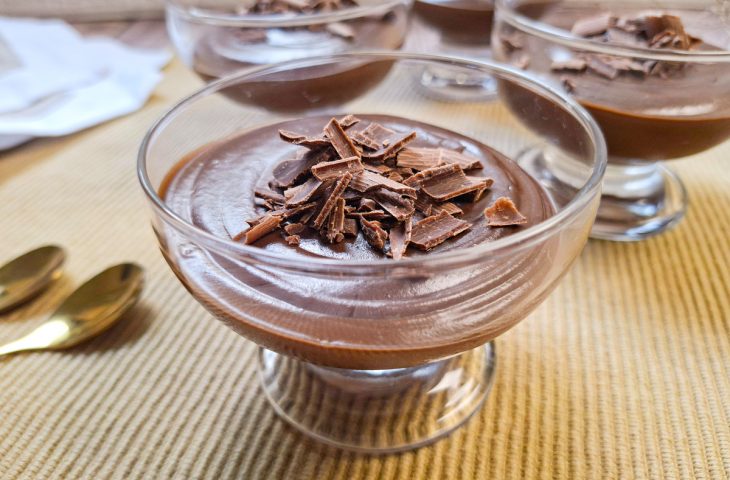 Mousse vegana de chocolate