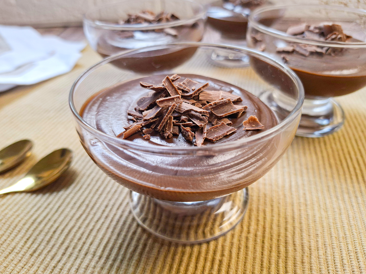 Mousse vegana de chocolate