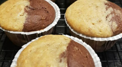 Muffin casadinho de banana e chocolate