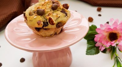 Muffin de avelã com chocolate