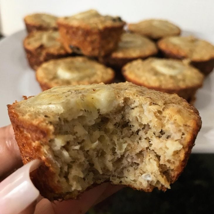 Muffin de banana e ameixa