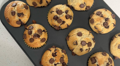 Muffin de baunilha com chocolate