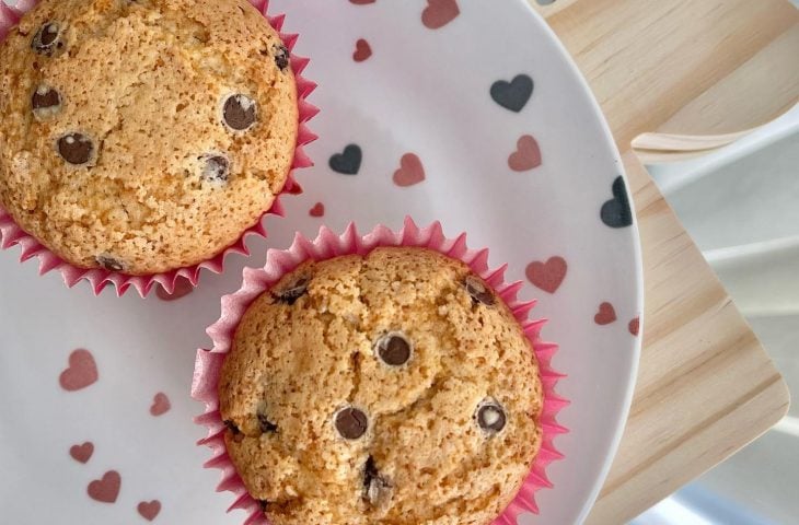 Muffin de baunilha com chocolate sem glúten