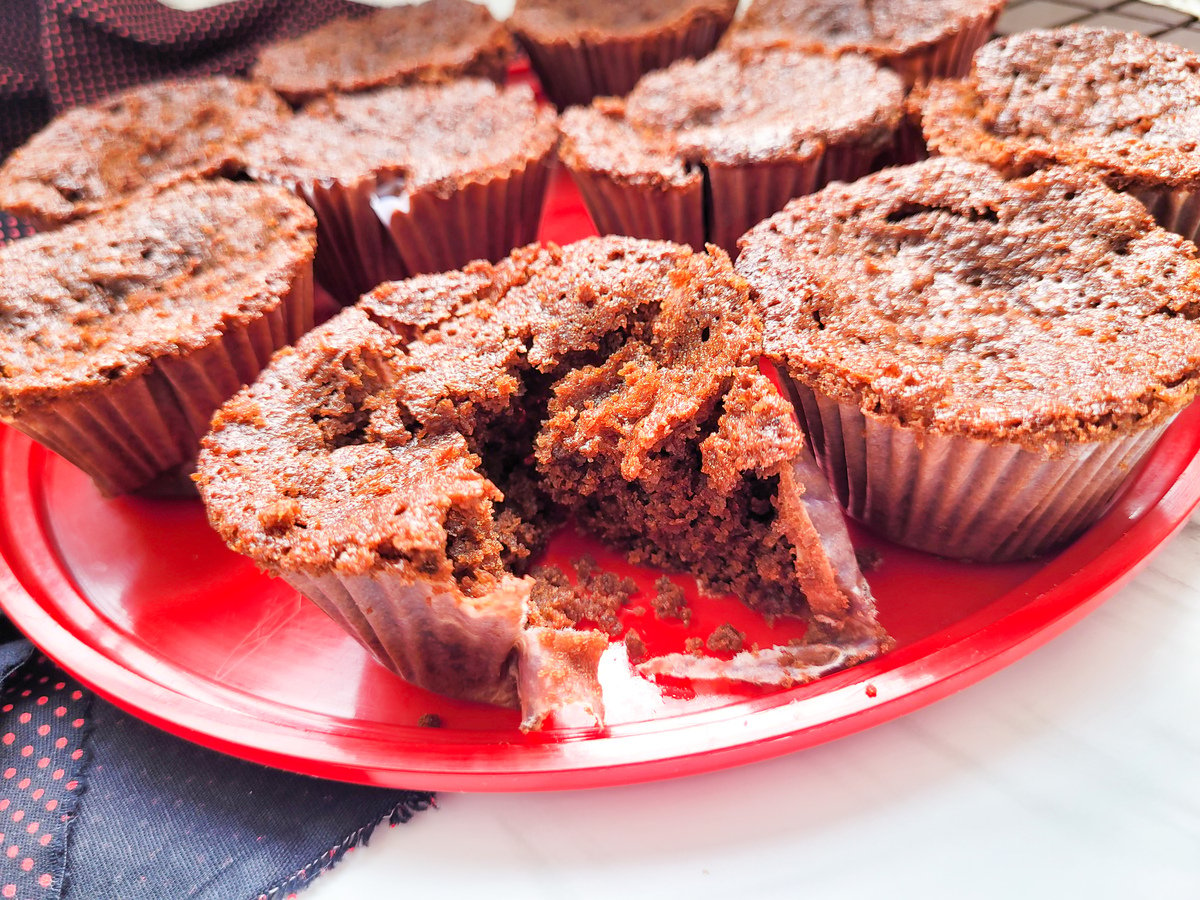 Muffin de brownie de chocolate