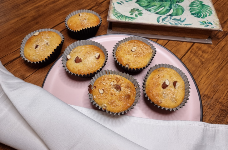 Muffin de coco com amêndoas