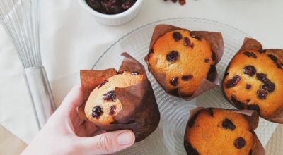 Muffin de laranja com cranberry