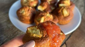 Muffin de maçã com geleia sem glúten
