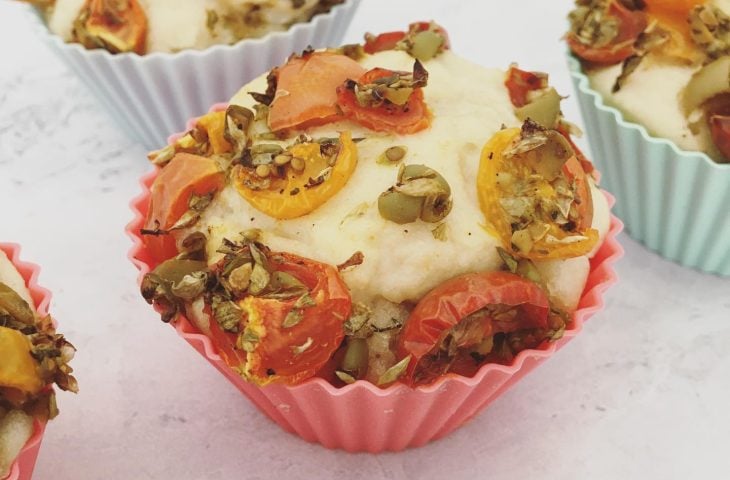 Muffin de pizza vegano sem glúten