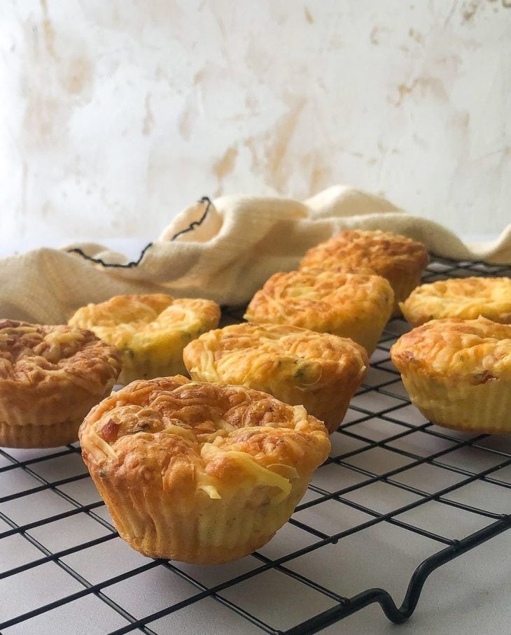 Muffin de polvilho com presunto e queijo