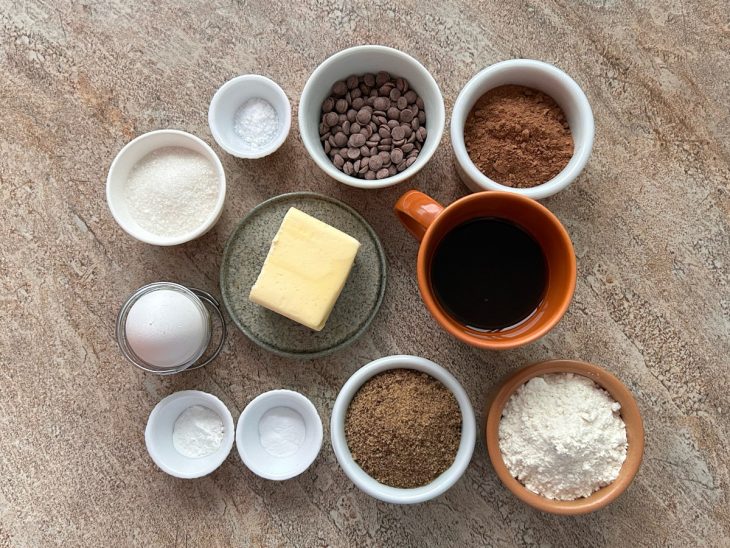 Ingredientes reunidos para o preparo da receita.