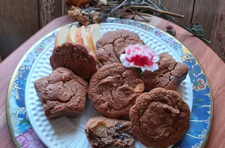 Muffins de banana e maçã