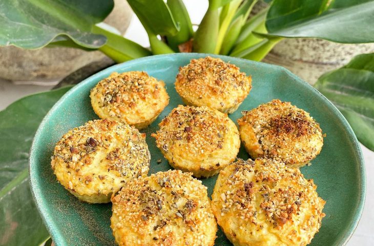 Muffins proteicos de frango