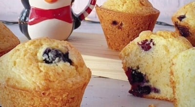 Muffintone de mirtilos e amoras