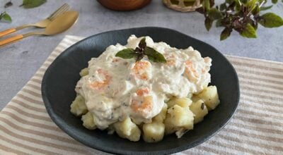 Nhoque com molho de camarões