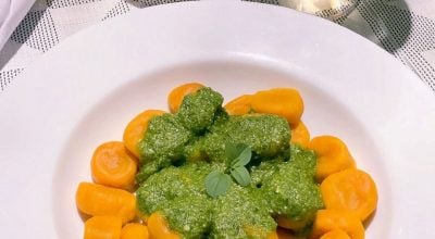 Nhoque de abóbora com pesto de rúcula e castanha-do-Pará