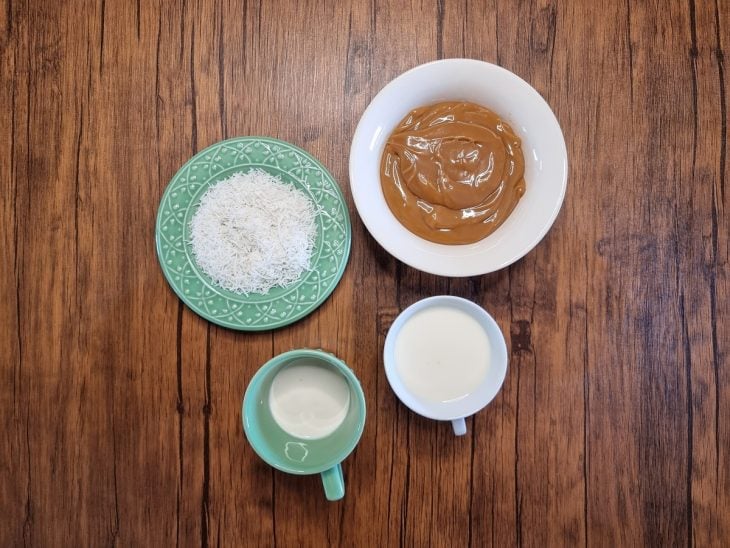 Bolo de coco com doce de leite - Passo a Passo