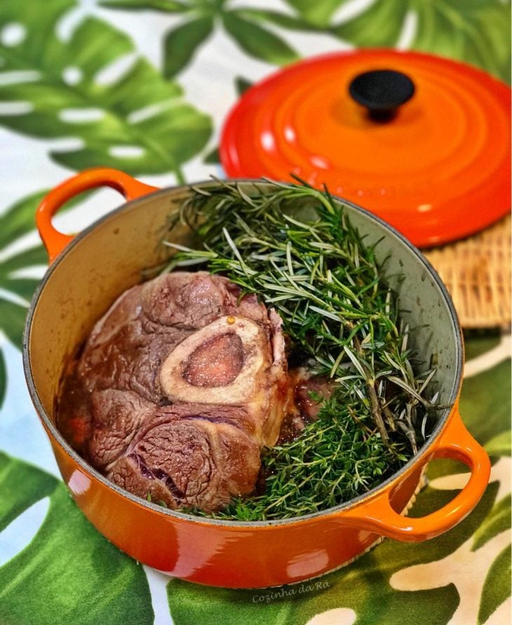 Ossobuco ao vinho tinto