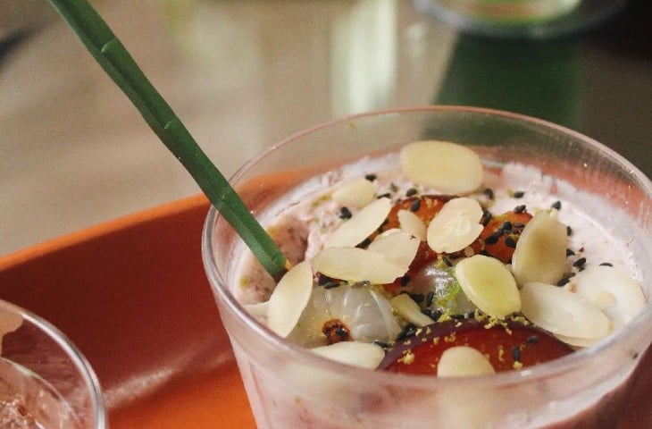 Overnight oats de frutas vegana