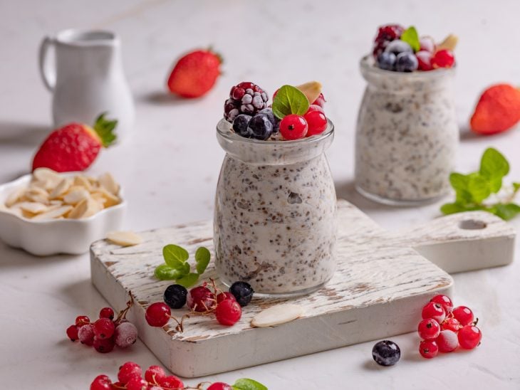 Overnight oats pronta para consumo.